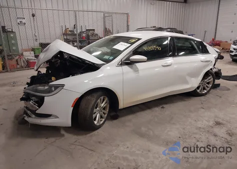 2015 Chrysler 200 Limited z USA, uszkodzony, nr VIN 1C3CCCAB1FN719148